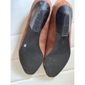 Simard & Voyer Brown Suede Black Cap Toe Low Block Heel Pumps Womens 7 B thumbnail 6