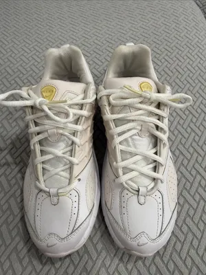 NIKE T-Lite V 315345 White Retro Y2K Lifestyle Shoes Mens 10 EUC Fast Ship thumbnail 2