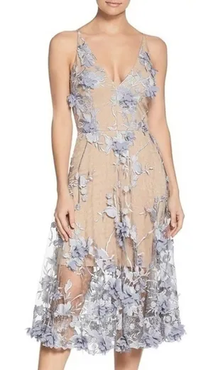 Dress the Population. Audrey Floral Midi Dress.‎ thumbnail 1