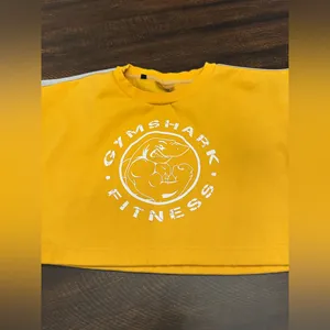 Gymshark Women Yellow Legacy Cropped Pullover Sweater Size S Stretch Gym Yoga thumbnail 2