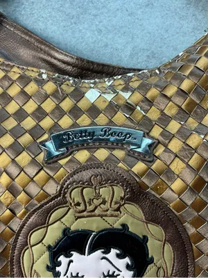 Y2k betty boop purse thumbnail 3
