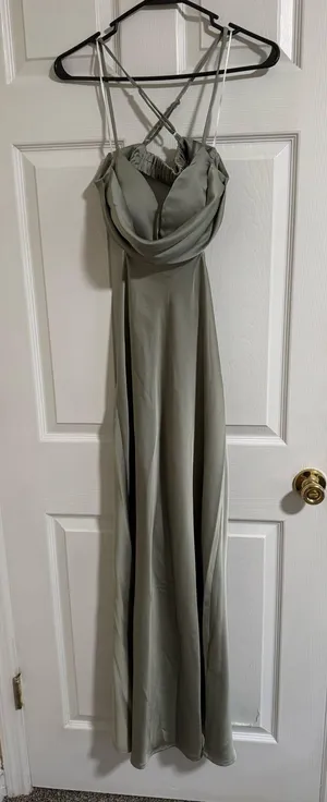 Green dress Size M thumbnail 1