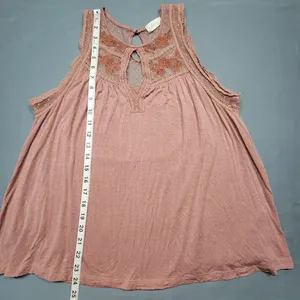 Altar'd State Women Tank Size L Pink Rose Stretch Floral Lace Scoop Neck Keyhole thumbnail 5