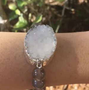 White Agate Druzy Stone Stretch Bracelet thumbnail 2