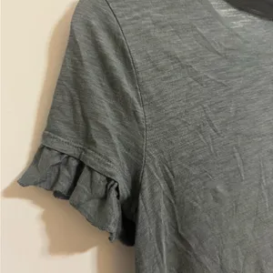 Altar'd‎ State Charcoal Ruffle Sleeve Tee size small thumbnail 4