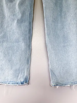 Abercrombie Curve Love 90s Relaxed High Rise Jeans Light Wash 32/14 XL Length thumbnail 6