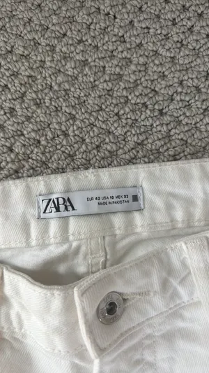 White ZARA Jeans Straight thumbnail 2
