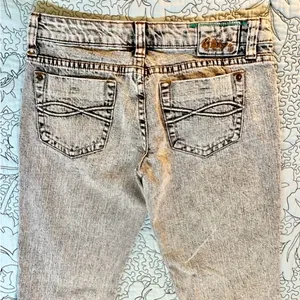 Billabong The Skinny Retro Mineral Wash Worn Denim Skinny Jeans Size 3 thumbnail 6