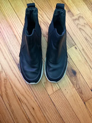 Nike Air Max Thea Mid boots Leather Black/White Slip-On Sneakers Reflect Sz 8.5 thumbnail 3