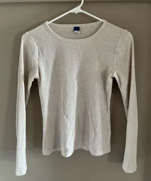 Old Navy Long Sleeve Top thumbnail 1