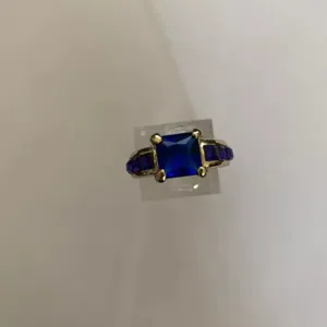 BLUE SAPPHIRE EMERALD CUT STONE CZ YELLOW Rhodium Plated RING SIZE 6 thumbnail 3