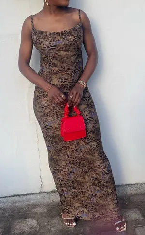 PrettyLittleThing Brown Printed Maxi Slip Dress thumbnail 1