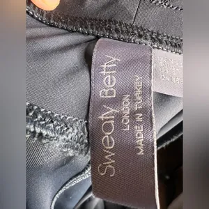 Sweaty Betty [Small Explorer Trouser in Black Tonal Camo‎. Size 2 thumbnail 8