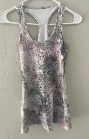 Lululemon Tank thumbnail 1