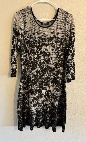 NIC+ZOE Black and White Long Sleeve Dress thumbnail 1
