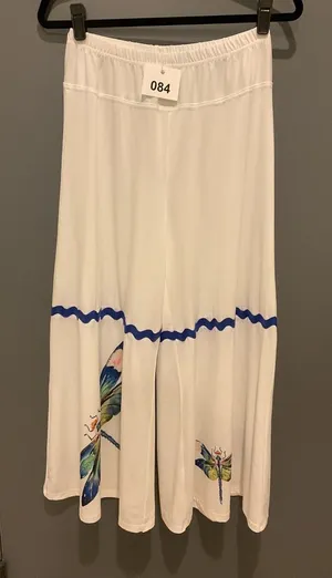 084 Flowy white pants with dragonflies thumbnail 1