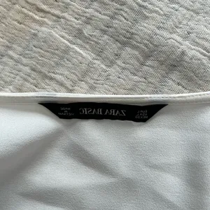 Zara v neck blouse worn toed sleeves Size L‎ thumbnail 3