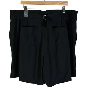 NWT Torrid Black Pleated Shorts Size 18‎ thumbnail 4