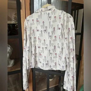 WILDFOX Pajamas Set Llamas Boxy Long Sleeve top shirt pants button down cropped thumbnail 6