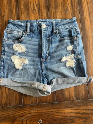 American Eagle Outfitters thumbnail 1