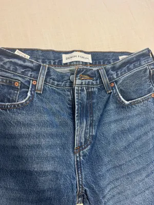 Aritzia Lo Rise Farrah Jeans thumbnail 3
