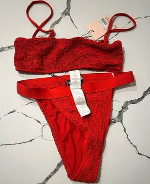 Red Textured Bikini Set Size 6 thumbnail 1
