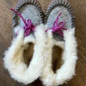 Sorel Out N About Moc Grey Quilted Suede Faux Fur Slippers NL2357-052 Womens 7.5 thumbnail 5
