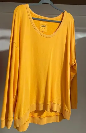 Sweatshirt thumbnail 1