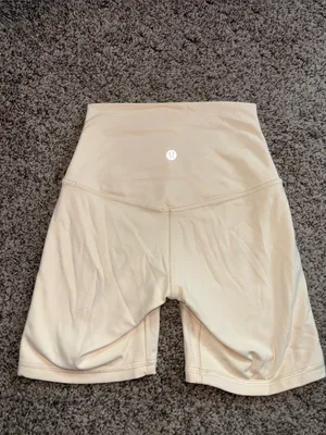 Lululemon Align High-Rise Short 6" Butter Cream size 0 thumbnail 3