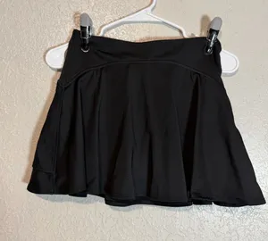 Old Navy Athletic Skirt thumbnail 1