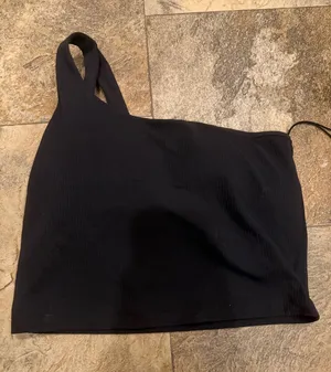 Lululemon One-Shoulder thumbnail 1