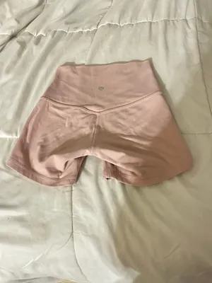4 Inch Lululemon Align Shorts thumbnail 2