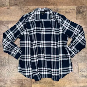 Banana Republic Boyfriend Fit Flannel Shirt thumbnail 3