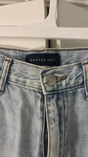 Aeropostale Jeans High-Rise Distressed thumbnail 2
