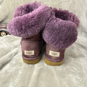 UGG Australia Bailey Button Purple Suede Boots women size 10 thumbnail 3