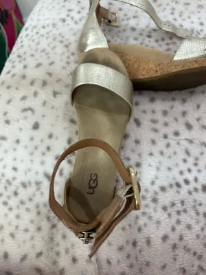 UGG Women’s Zoe II Metallic Gold Wedge Sandals thumbnail 2
