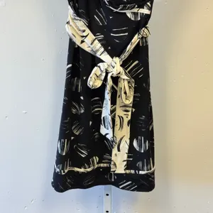 BCBGMAXAZRIA Black White Abstract Print Faux Wrap Dress Puff Sleeve V-Neck 034‎ thumbnail 4