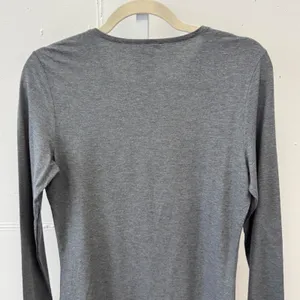 Hanro Of Switzerland Soft‎ touch Long Sleeve Top Medium Base Layer Heather Gray thumbnail 4
