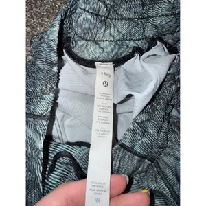 Lululemon Hotty Hot Shorts Womens 4 Teal‎ Grey Wavy Print Excellent Running Gym thumbnail 4