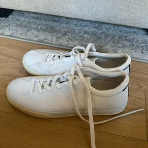 Rothy’s White Sneakers thumbnail 3
