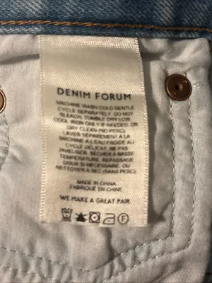 Aritzia Denim Forum Women’s Farrah Hi-Rise Wide Leg Jeans Size 28 Light Wash EUC thumbnail 10
