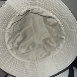- NWOT Reversible Bucket Hat Sunhat summer Burberry Style Tan Check Plaid … thumbnail 3
