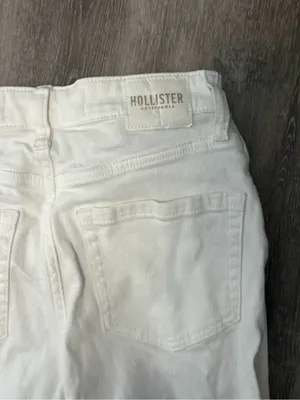 Hollister Women’s Ultra High Rise Dad Jeans thumbnail 5