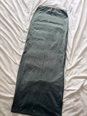 Bershka Maxi Skirt olive green thumbnail 2