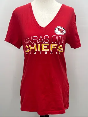 NFL Apparel Kansas City Chiefs Women’s Red V-Neck Graphic T-Shirt Medium thumbnail 1