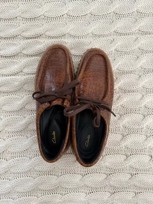 Clarks Women's Brown Textured Leather Platform Loafer thumbnail 4