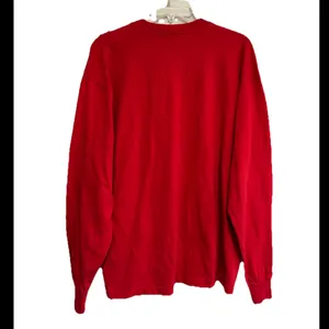 Fruit of the Loom Vintage Christmas T-Shirt Size XL Long Sleeve Santa Graphic Print Red USA thumbnail 4
