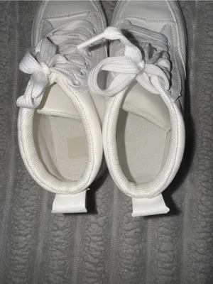 White High Top Lace-Up Sneakers Size 35 thumbnail 7