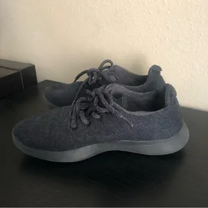Allbirds Womens 8 The Wool Runners Running Shoes Dark Grey Size 8 thumbnail 4