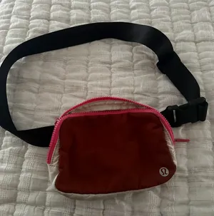 Lululemon Fanny Pack thumbnail 1